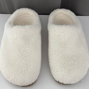 ALO Sherpa Recovery Slipper